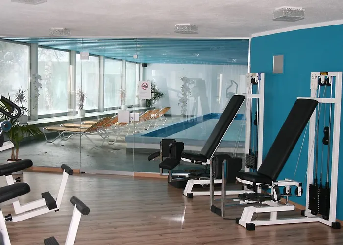 - Swimming Pool Available Appart hôtel 4*