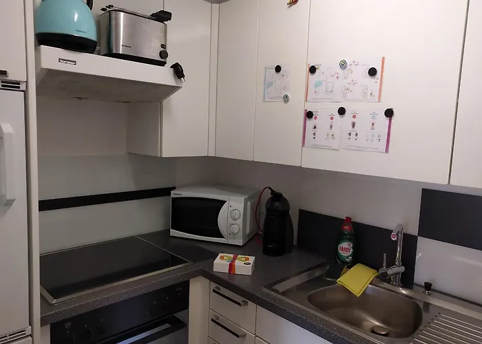 - Swimming Pool Available Appart hôtel