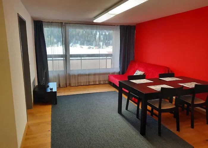 - Swimming Pool Available 4* 达沃斯